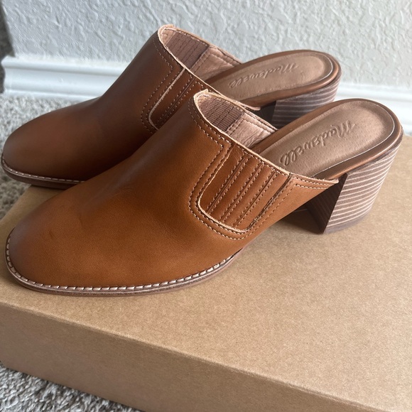 MW Carey Mule - Picture 7 of 12